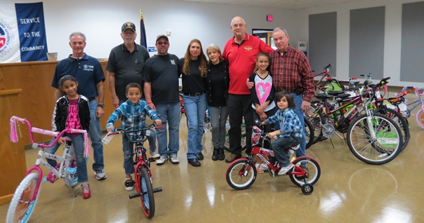 Texas Machinists Organize Holiday Bicycle Drive